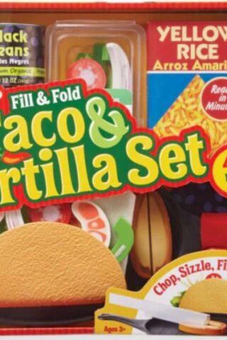 000772093705 Pretend Play Fill And Fold Taco And Tortilla Set