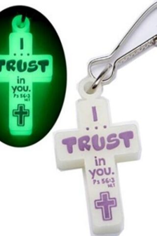 615122154854 Fearbusters Glow In The Dark Cross Zipper Pull With Clip