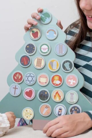 850060337260 Jesse Tree Wooden Magnet Set