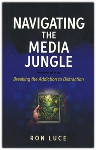 9781424570010 Navigating The Media Jungle